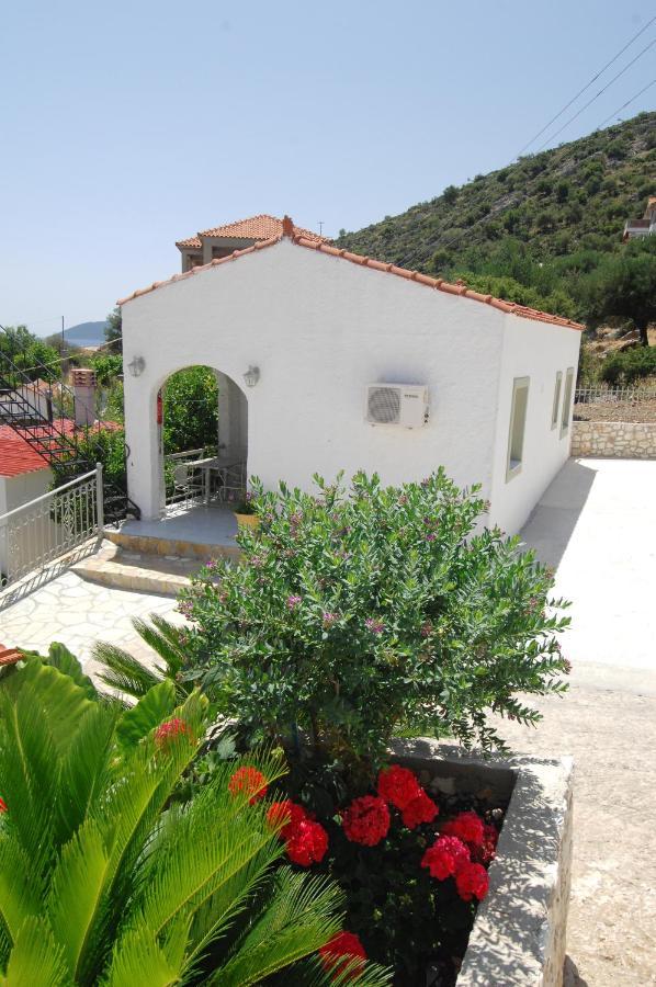 Makis Village-Apartments Agia Efimia 외부 사진