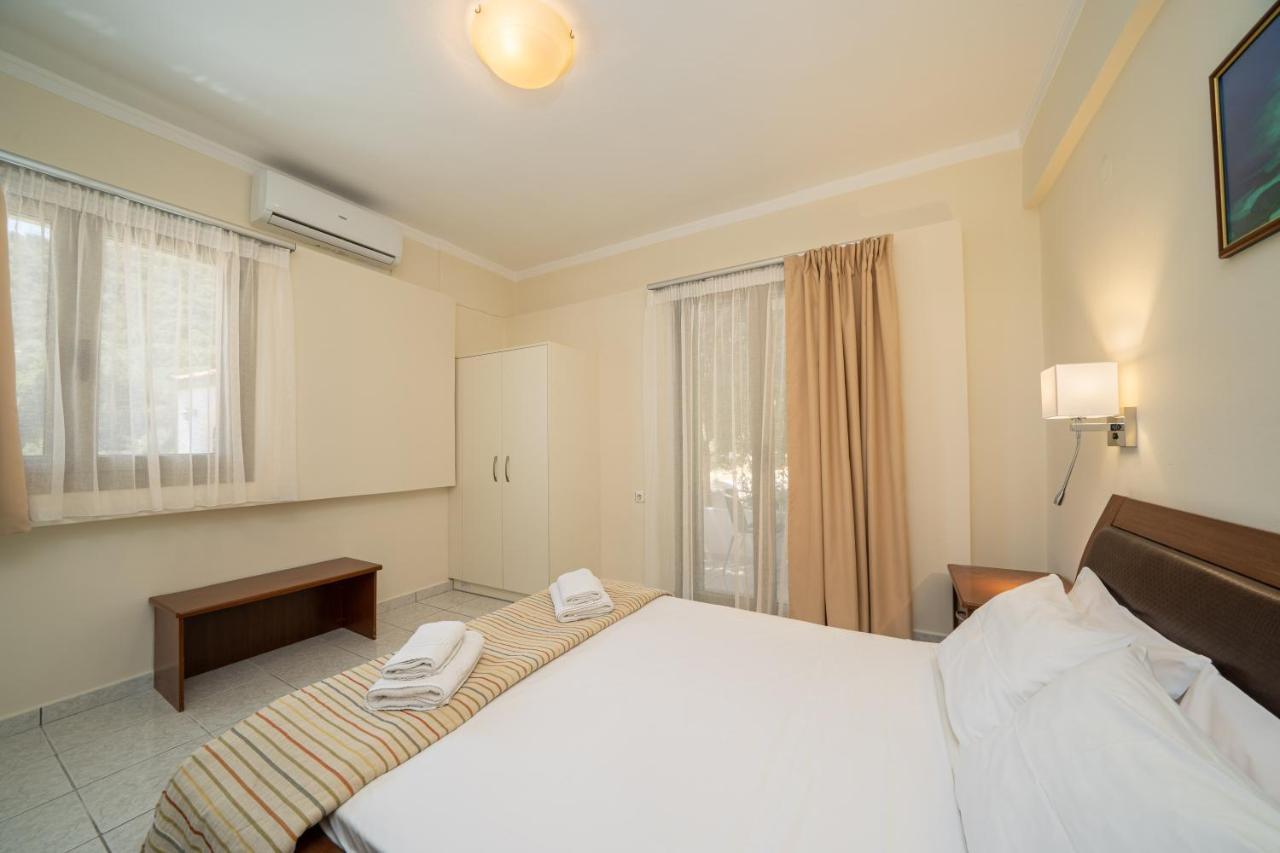 Makis Village-Apartments Agia Efimia 외부 사진