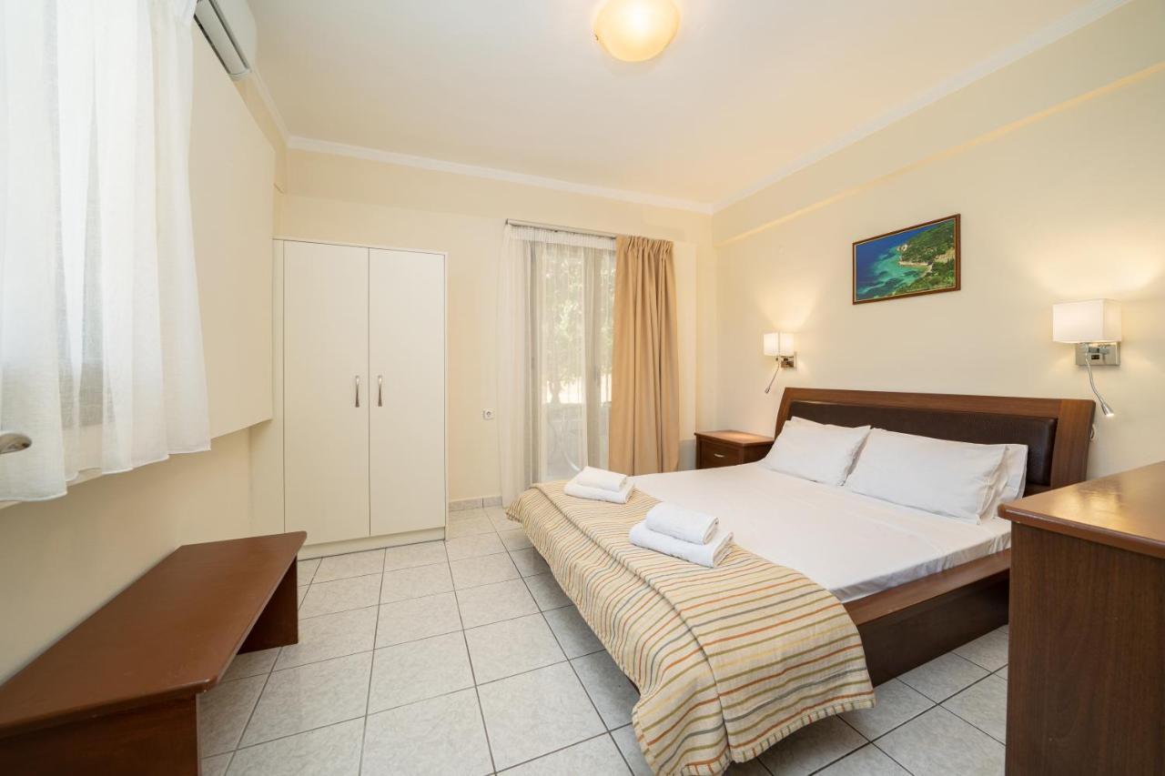 Makis Village-Apartments Agia Efimia 외부 사진