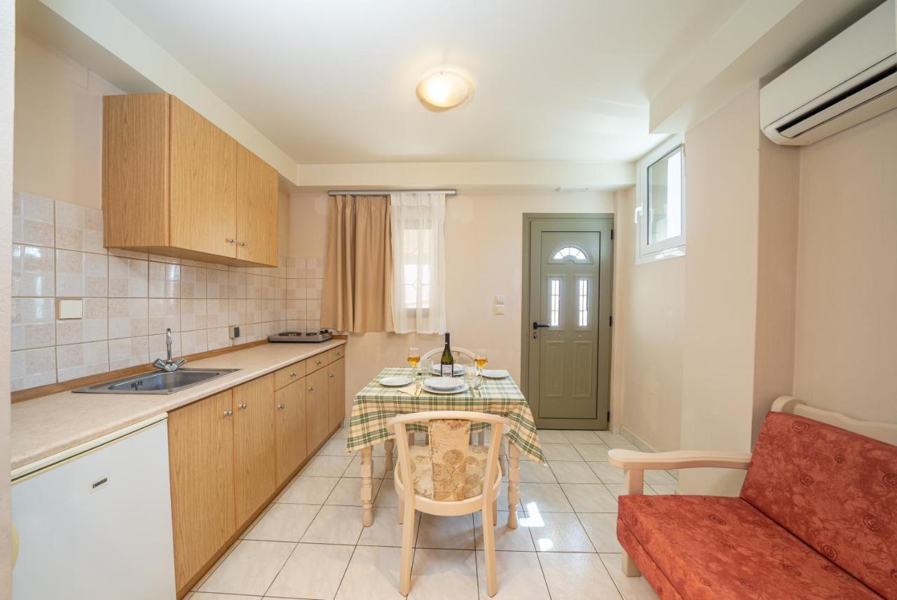Makis Village-Apartments Agia Efimia 외부 사진