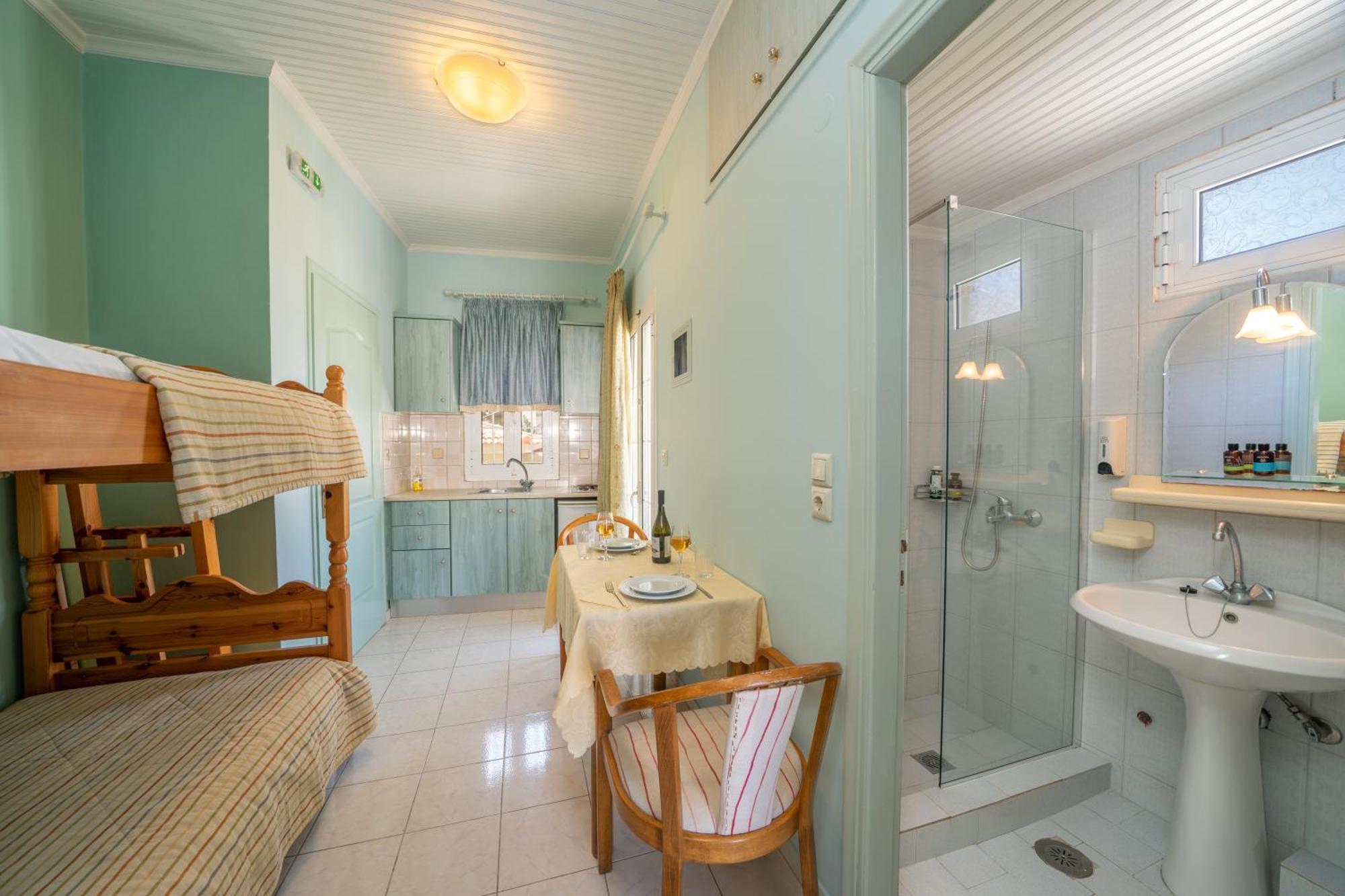 Makis Village-Apartments Agia Efimia 외부 사진