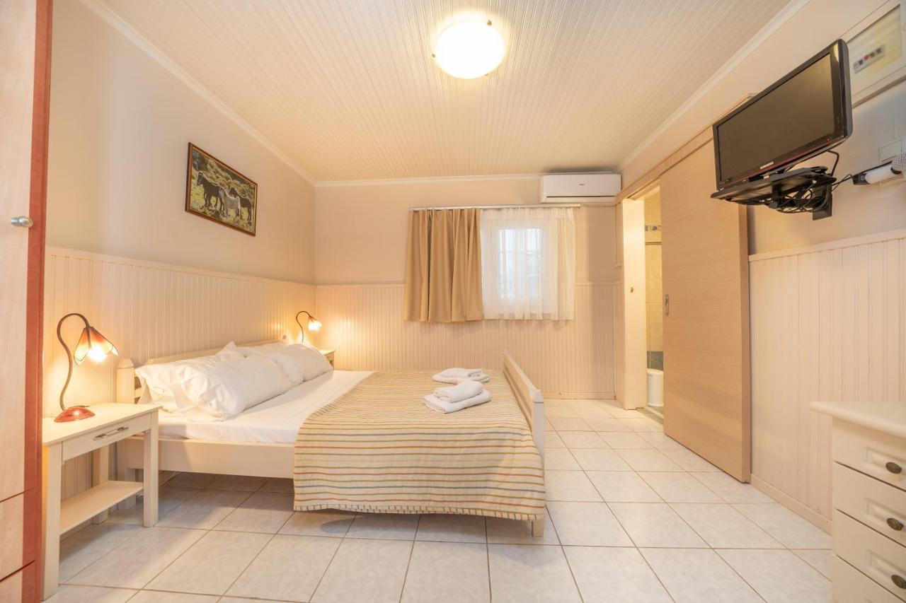 Makis Village-Apartments Agia Efimia 외부 사진
